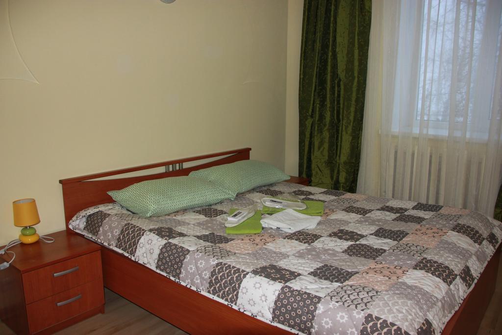 Hotel & Hostel Kruiz Nowogród Wielki Zewnętrze zdjęcie
